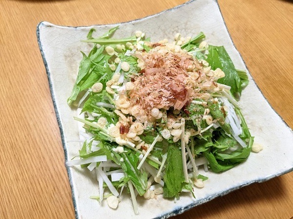 天かす入り大根と水菜のサラダ