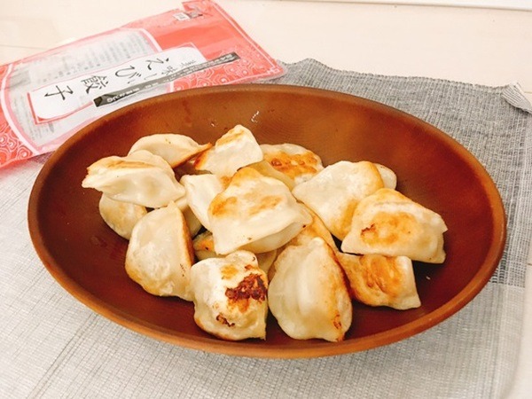 こんがりと焼きあがった業スのえび餃子