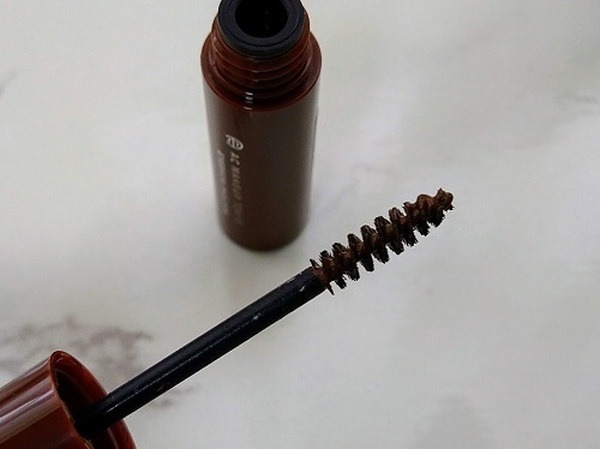 眉マスカラもセリアで税込110円