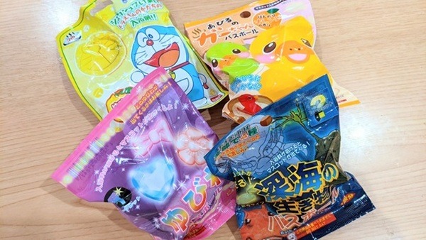 100均のバスボール