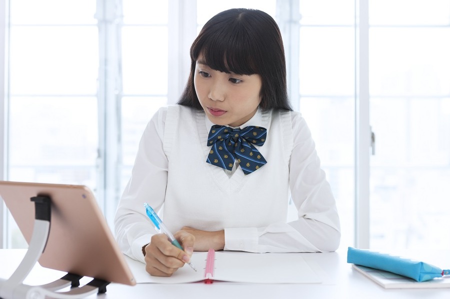 オンライン家庭教師は場所にしばられない