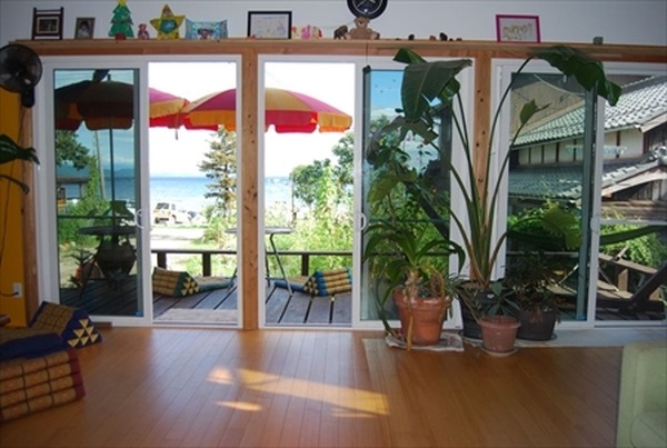 【インタビュー】地方で半セルフビルドして自由な暮らしを手に入れたママ