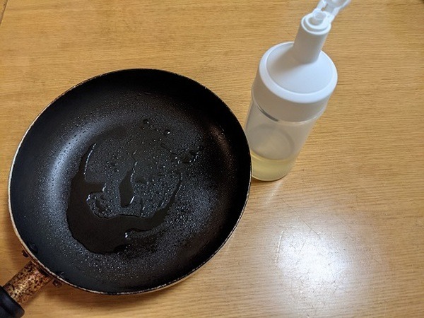 注ぎ口が細目です