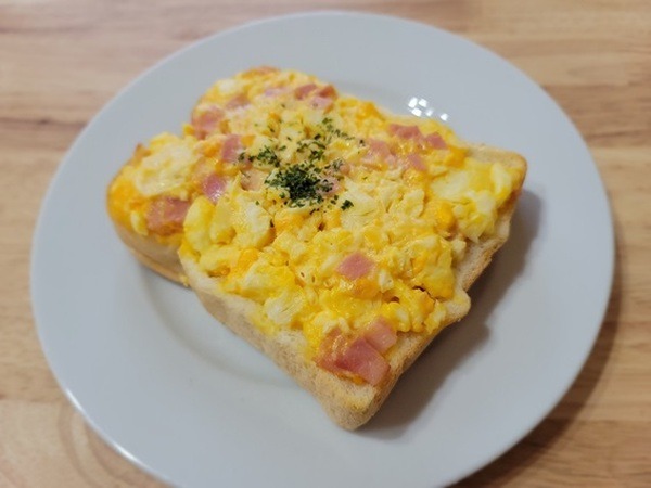 目玉焼きだと食べにくいのよパズーじゃないから