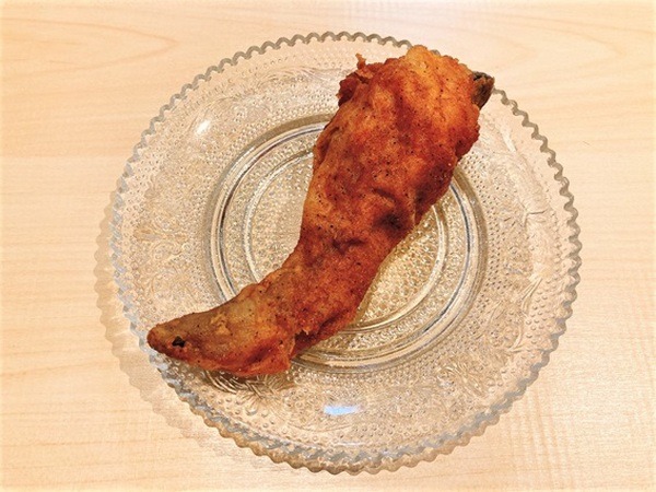 太い骨が持ち手になるので、子どもも食べやすい