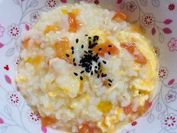 トマトと卵のおかゆ