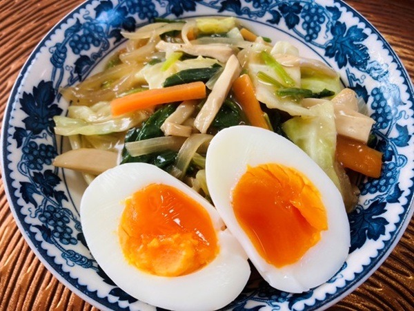 エリンギと余りもの野菜の中華丼
