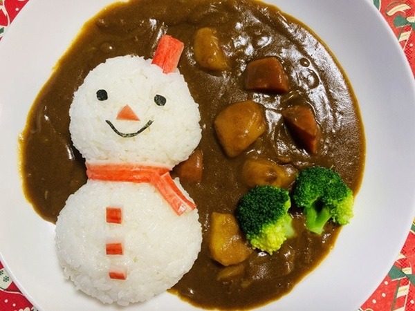 雪だるまのデコカレーライス