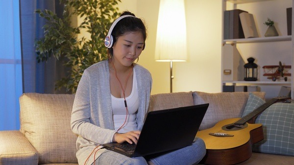 楽曲を作って提供する