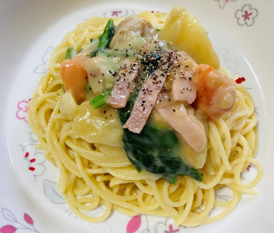 クリームパスタ