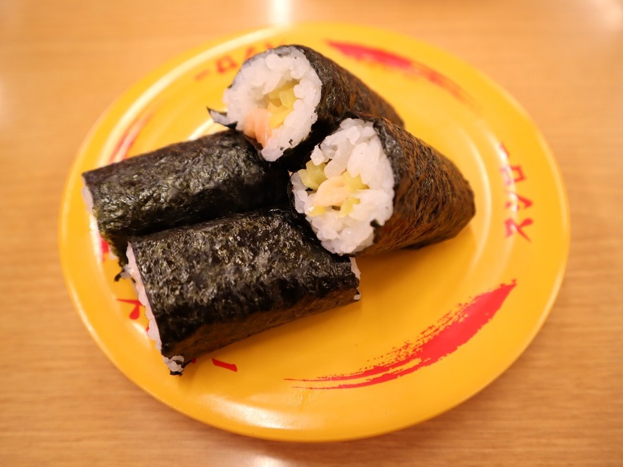 サーモンとろたく巻