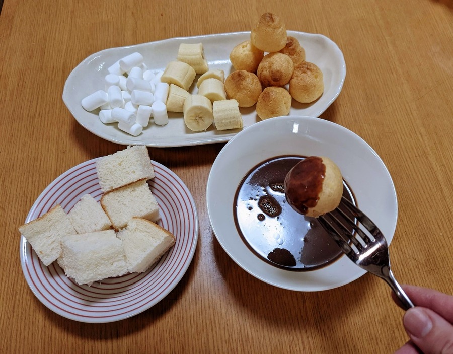 業スのチョコで作るチョコレートフォンデュ