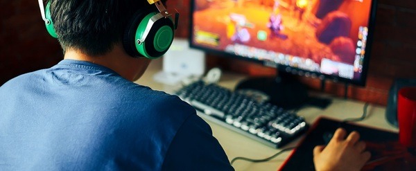 ゲームアドバイスの副業