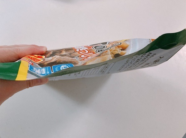 薄いので冷凍庫でもかさばらない