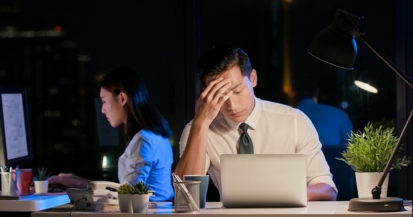 残業の多すぎる職場が退職理由に