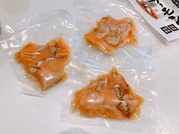 50gずつ3パックに小分け