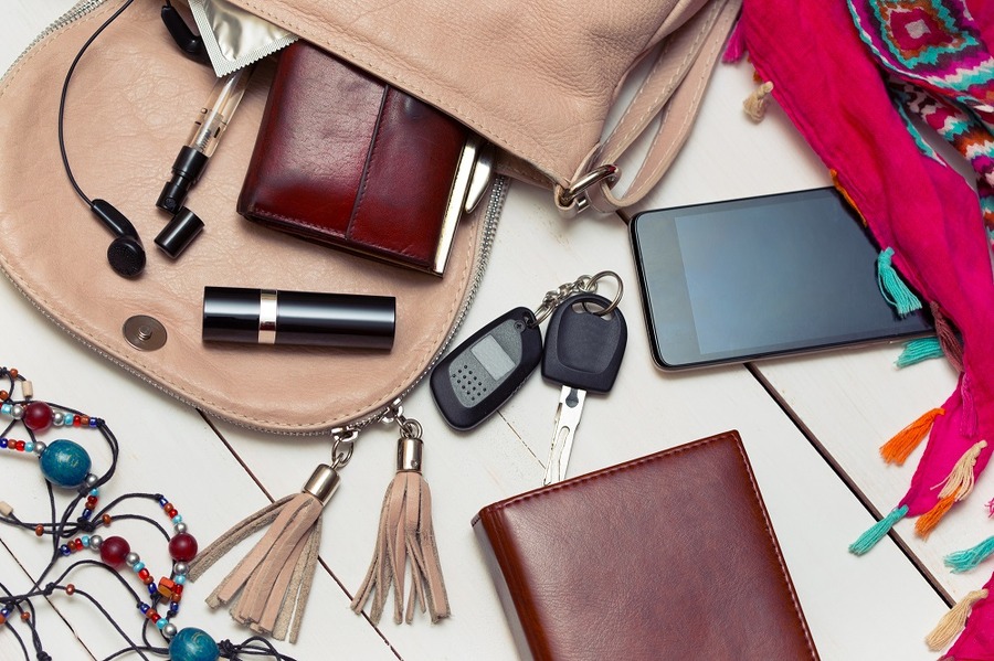 バッグの中身を断捨離する方法　レシートがぐちゃぐちゃになっていませんか？