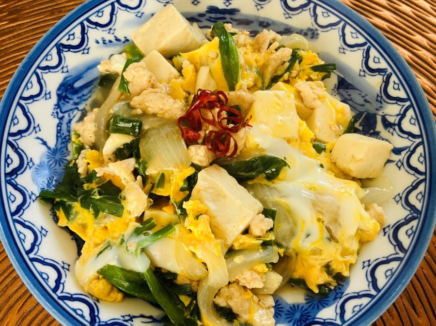 ミンチ入りニラ玉豆腐