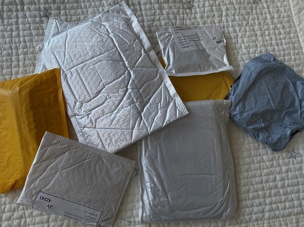 アリエクスプレスの梱包で届いた品々