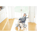 90歳で車椅子生活の女性