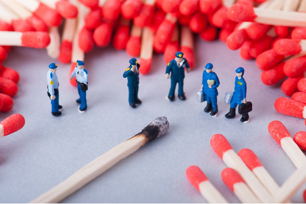 あなたが火災の火元だったら、あなたの保険で対応できますか? 火災保険と賠償責任保険の重要性 画像