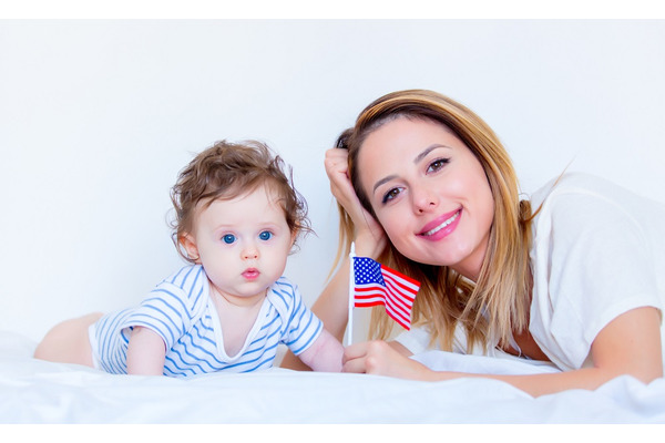 アメリカでは、出産祝いに「株」をプレゼント！　日本の感覚とは全く違う「おおらかで楽しい株式投資」をご紹介します。 画像