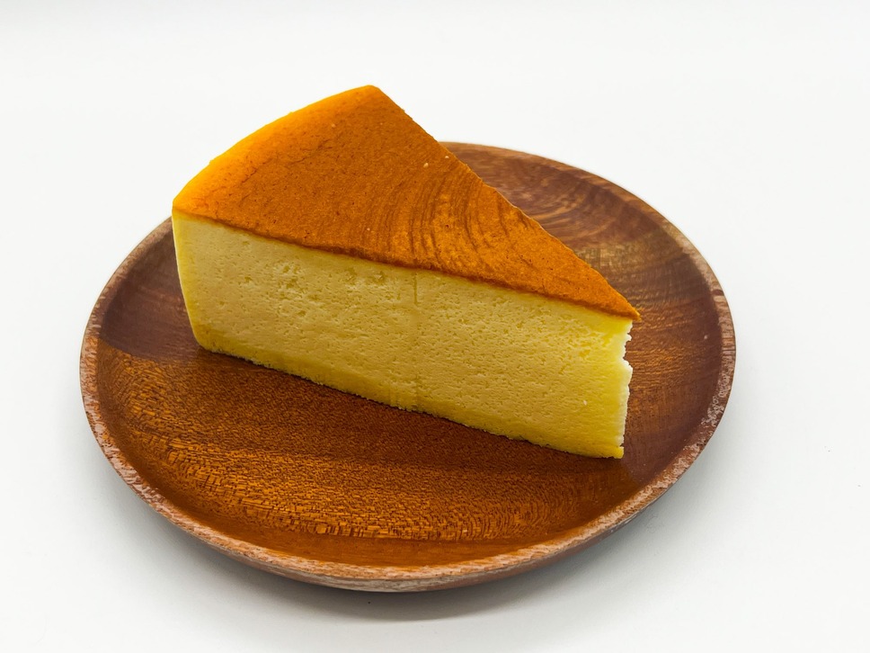 フワッジュワッとした食感が特徴のスフレチーズケーキです
