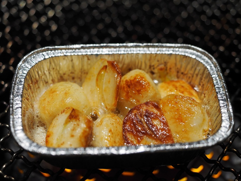 魚焼きグリルで焼くにんにくのホイル焼き