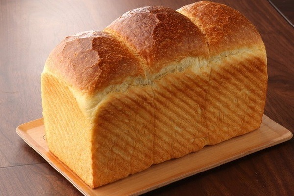 山型の食パン