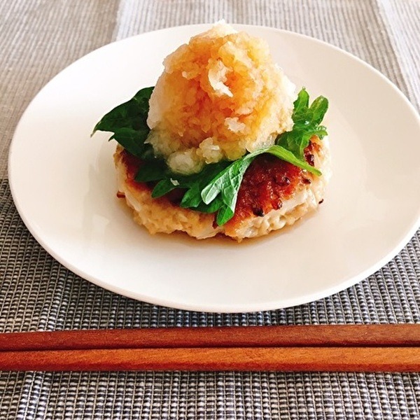 さっぱりヘルシーにもやしとひき肉ハンバーグ