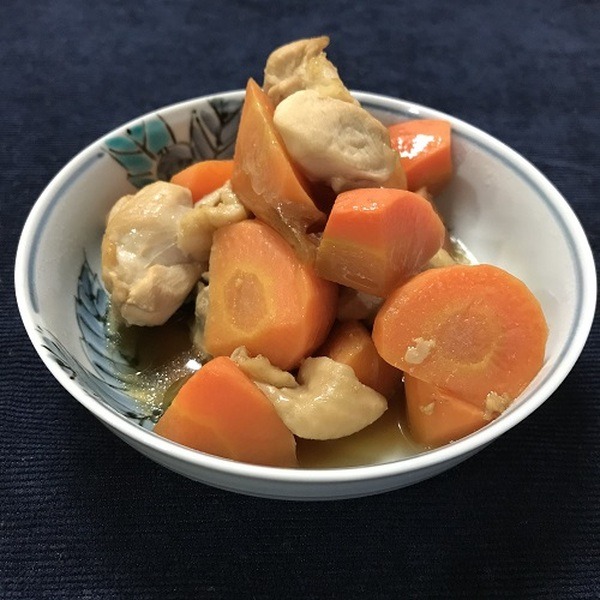 鶏とニンジンのさっぱり煮