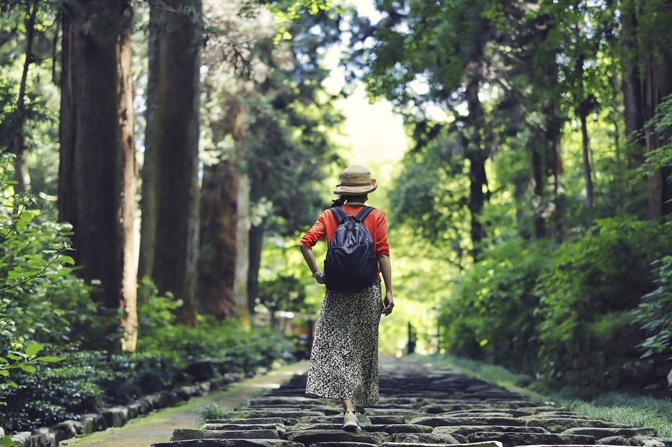 遺族厚生年金は子のない30歳未満の妻は5年間の有期給付